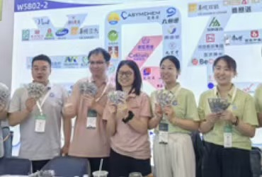 Labonce team at CPHI Shanghai